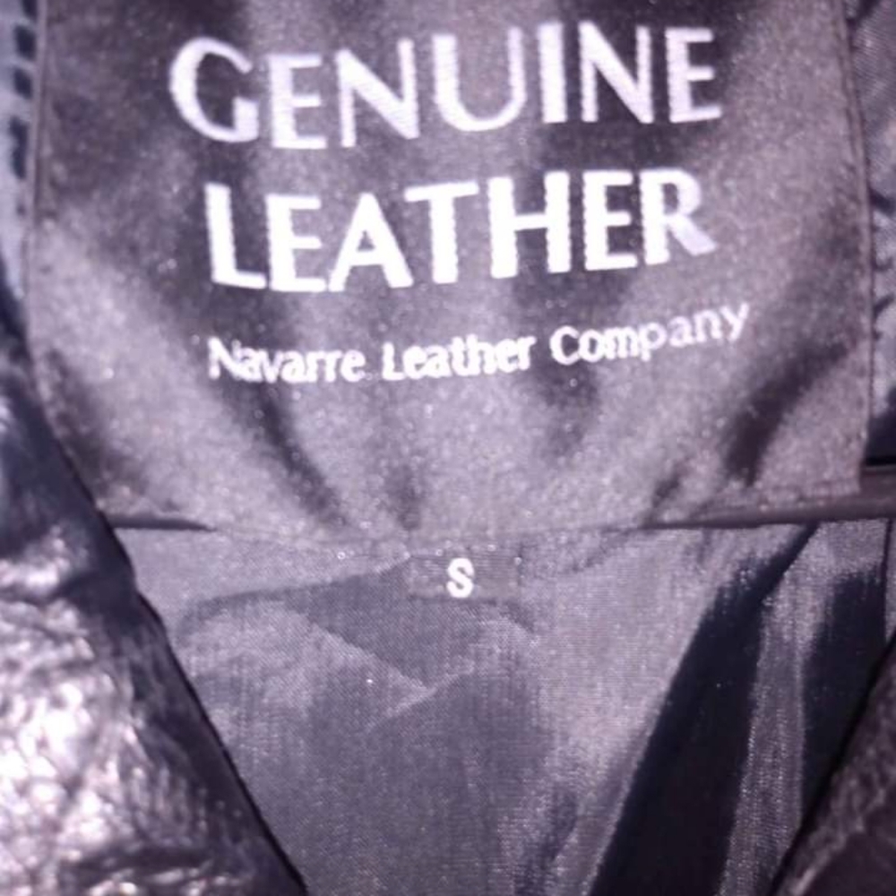 Leather jacket - Picture 2 of 2